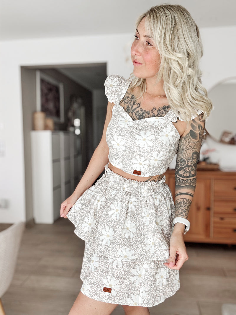 VOLLA| ROCK|DAISYLEO