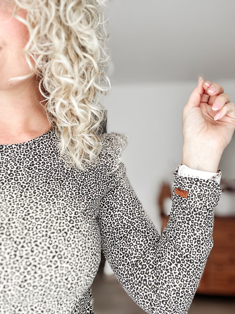 PHOEBE| SLEEVE | LEORÜSCHE